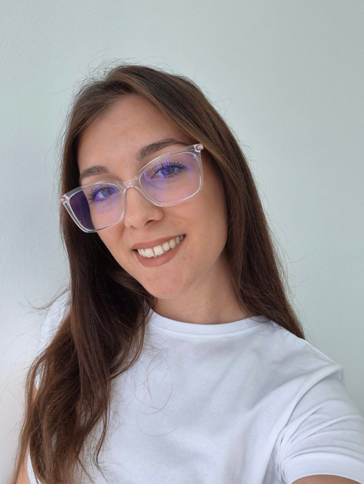 Főoldal 10 Team Member